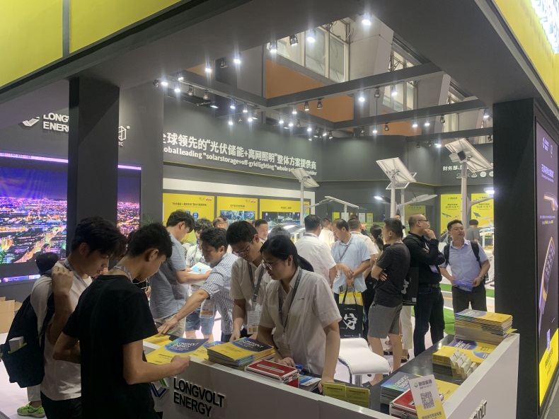 朗越能源新品全球首發(fā)，閃耀2019國際光亞展